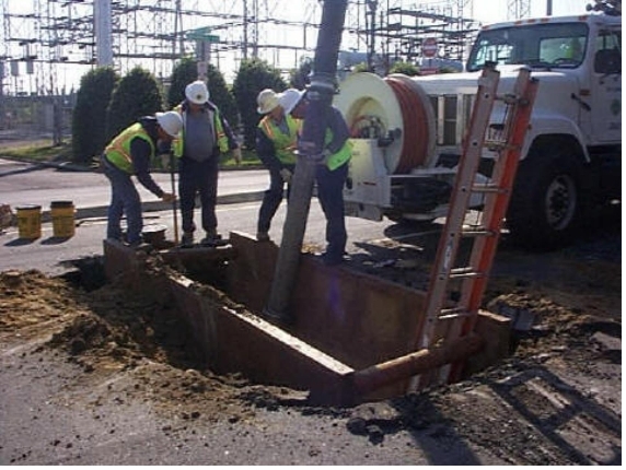 Sewer maintenance.svg
