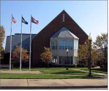 The Main Street Library, located in Hilton Village, provides space for community meetings. Community Facilities 4.svg