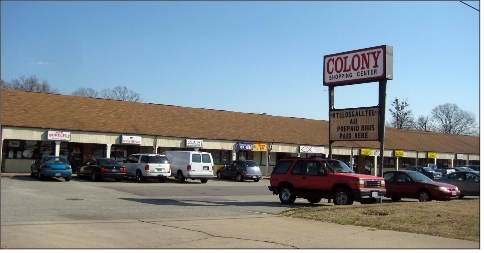 Aging strip commercial developments dominate the landscape along Warwick Boulevard and should be redeveloped into quality neighborhood centers. Issues 1.svg